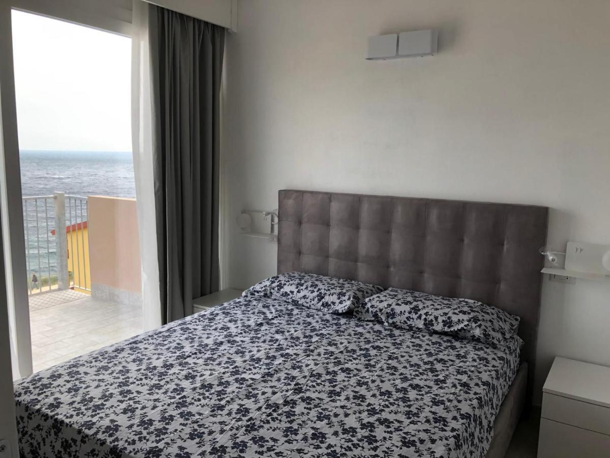 La Dolce Vita , Fronte Mare Castelsardo Kültér fotó