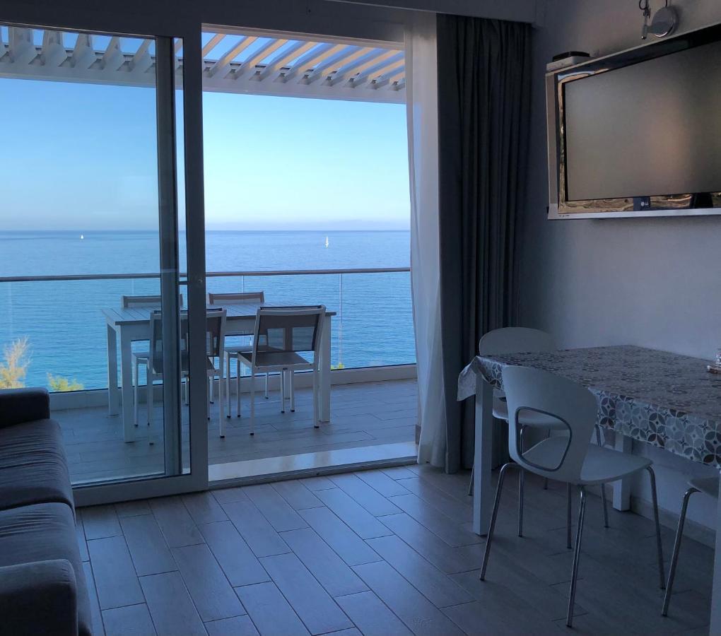 La Dolce Vita , Fronte Mare Castelsardo Kültér fotó